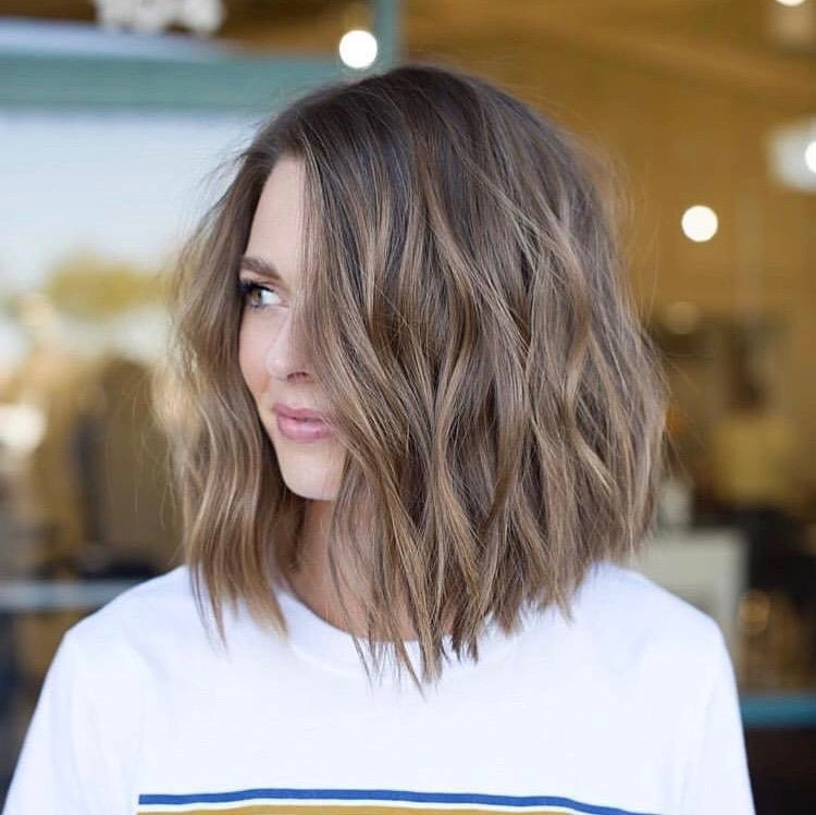 Wavy Lob Cut