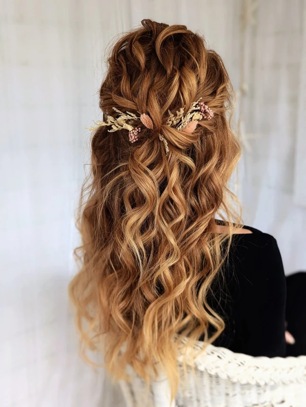 Flowy Boho Waves